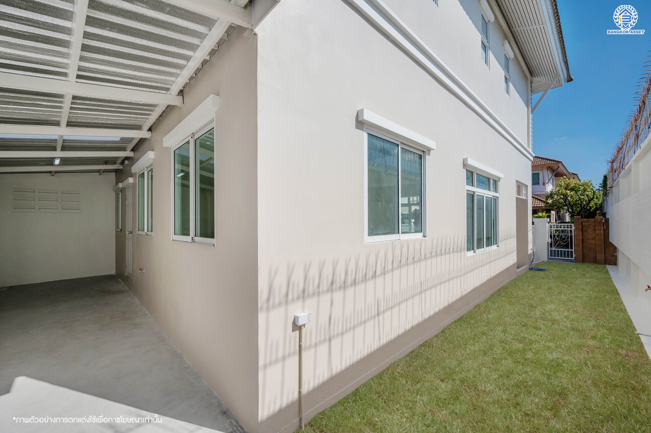 บ้านมือสองตกแต่งใหม่ โครงการ ปริญญดา เกษตร-นวมินทร์ หลังมุม เนื้อที่ 40.5 ตร.ว. ฟังก์ชัน 3 ห้องนอน 3 ห้องน้ำ 2 ที่จอดรถ บ้านทำเลเมือง การเดินทางสะดวกเชื่อมต่อถนนประเสริฐมนูกิจ ถนนรามอินทรา ถนนพหลโยธิน ใกล้เซ็นทรัล อีสต์วิลล์ โรงเรียนเลิศหล้า และใกล้จุดขึ้นทางด่วน "ฉลองรัช"